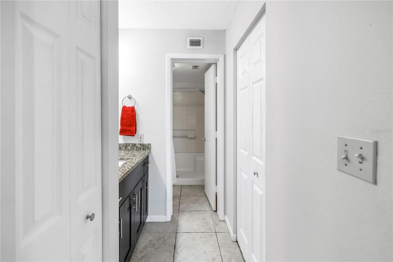 650 Island Way, Unit 204, Clearwater Beach, FL 33767 Photo