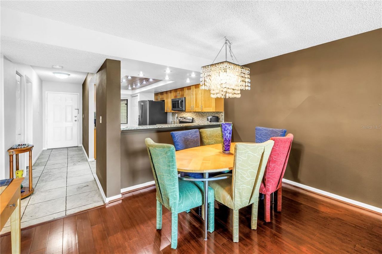 650 Island Way, Unit 204, Clearwater Beach, FL 33767 Photo