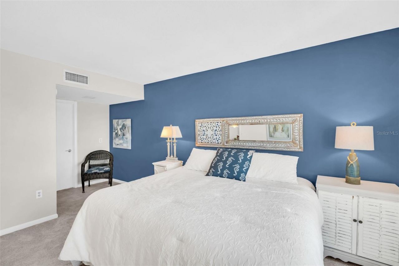 4900 Brittany Drive S, Unit 1405, Saint Petersburg, FL 33715 Photo