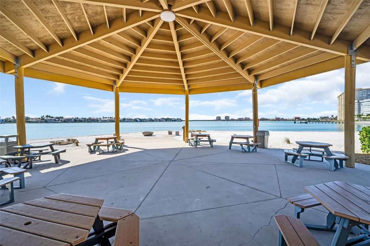 4900 Brittany Drive S, Unit 1405, Saint Petersburg, FL 33715 Photo