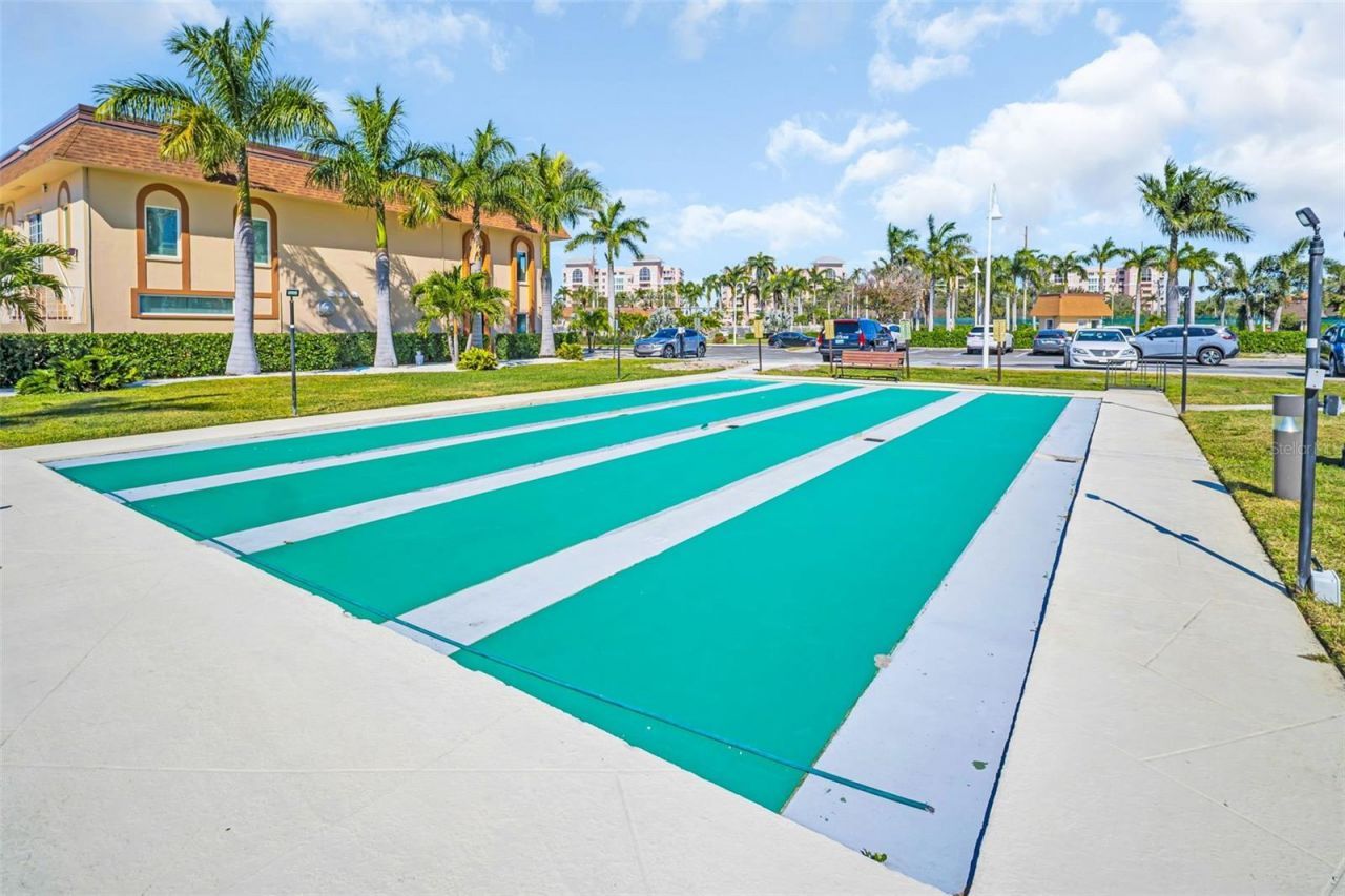 4900 Brittany Drive S, Unit 1405, Saint Petersburg, FL 33715 Photo