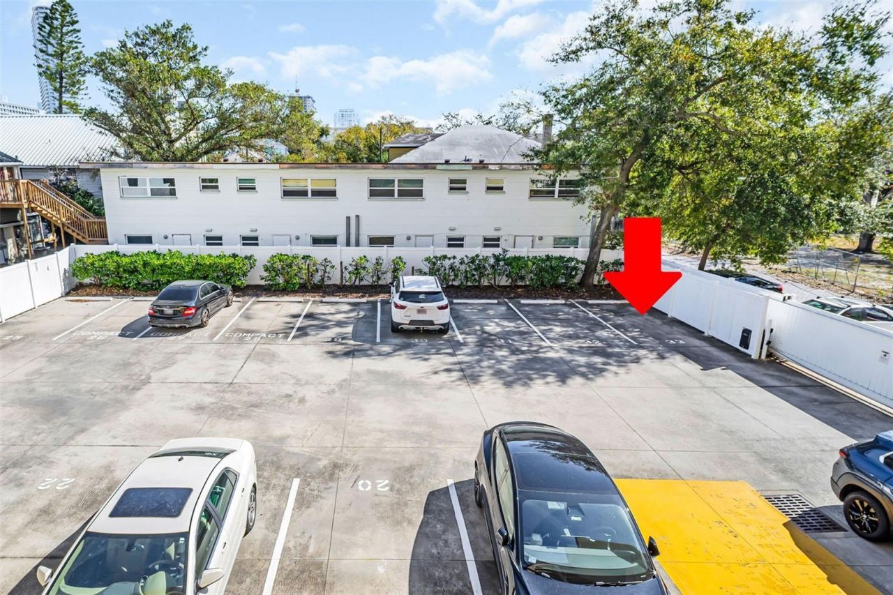 316 8th Street S, Unit 104, Saint Petersburg, FL 33701 Photo