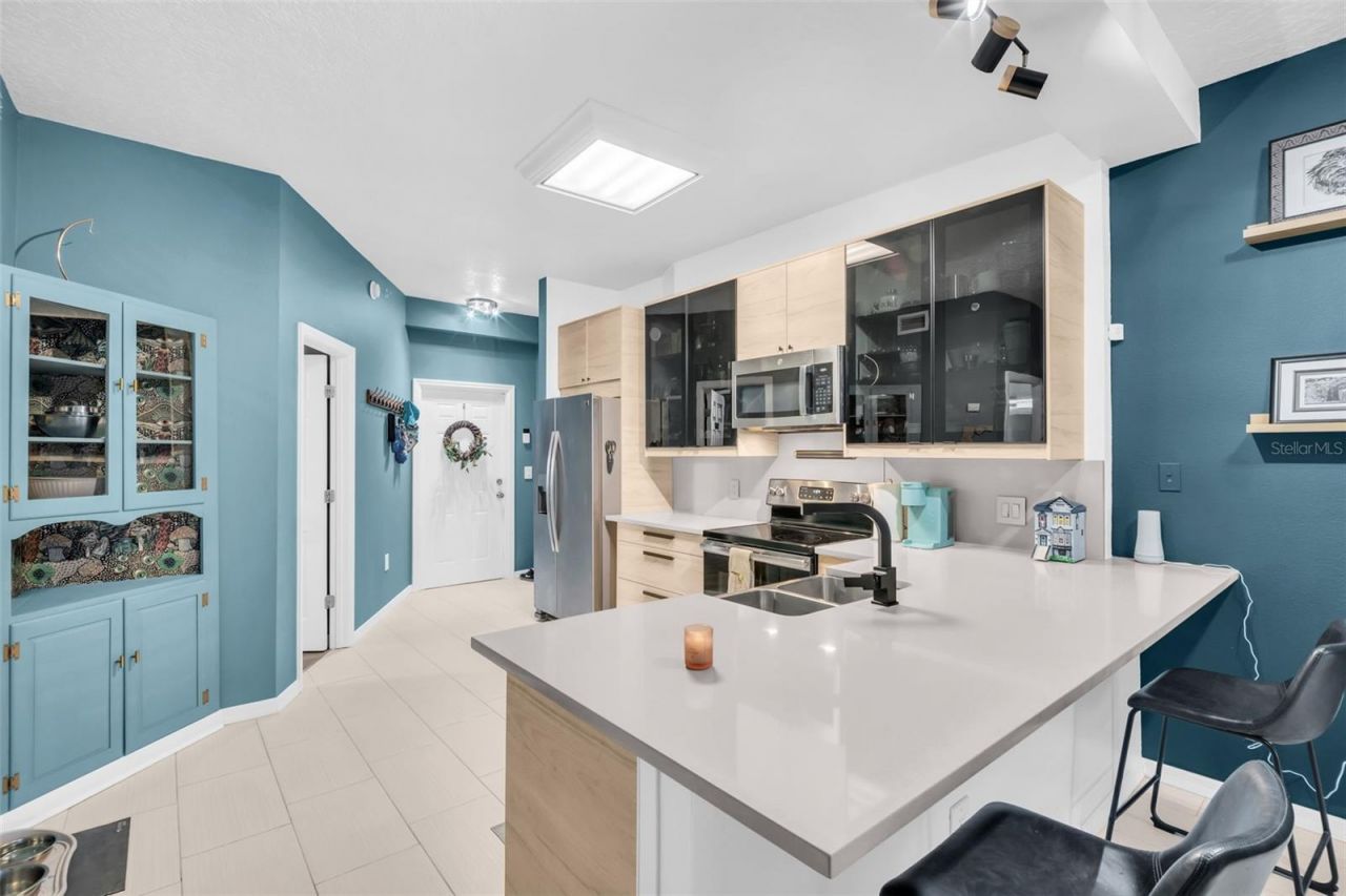 316 8th Street S, Unit 104, Saint Petersburg, FL 33701 Photo