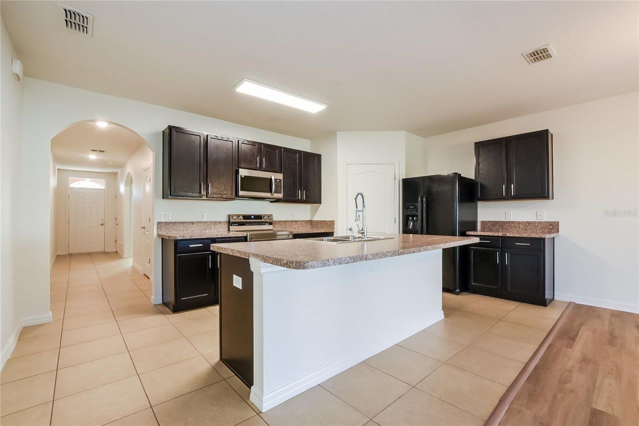 2607 Summerglen Lane, Eustis, FL 32726 Photo