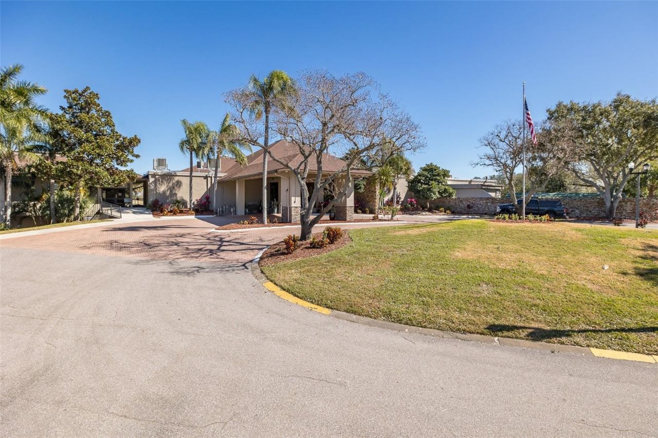 2721 Northridge Drive E, Clearwater, FL 33761 Photo