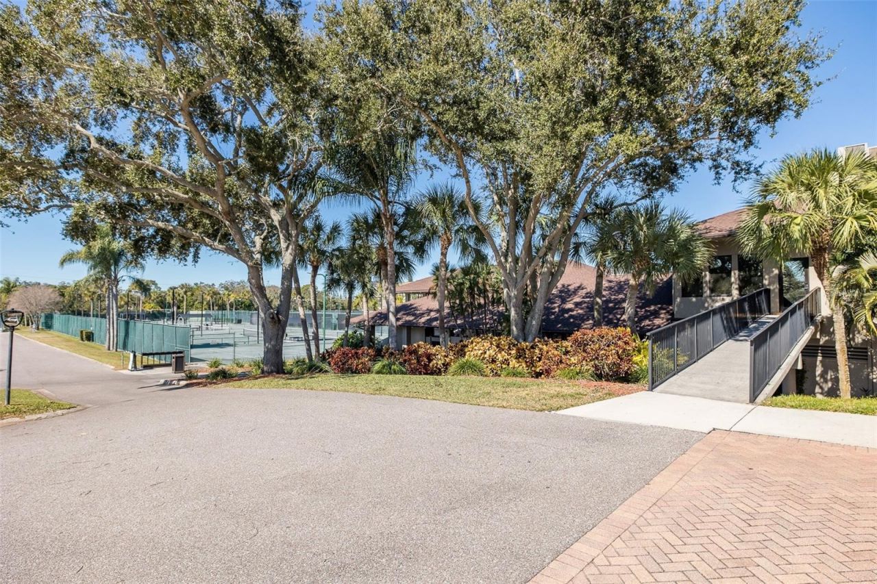 2721 Northridge Drive E, Clearwater, FL 33761 Photo