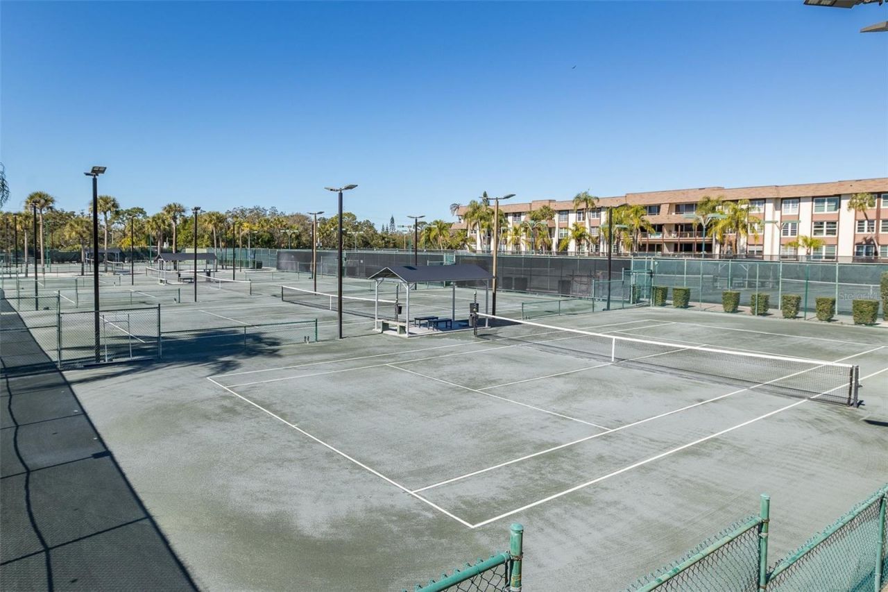 2721 Northridge Drive E, Clearwater, FL 33761 Photo