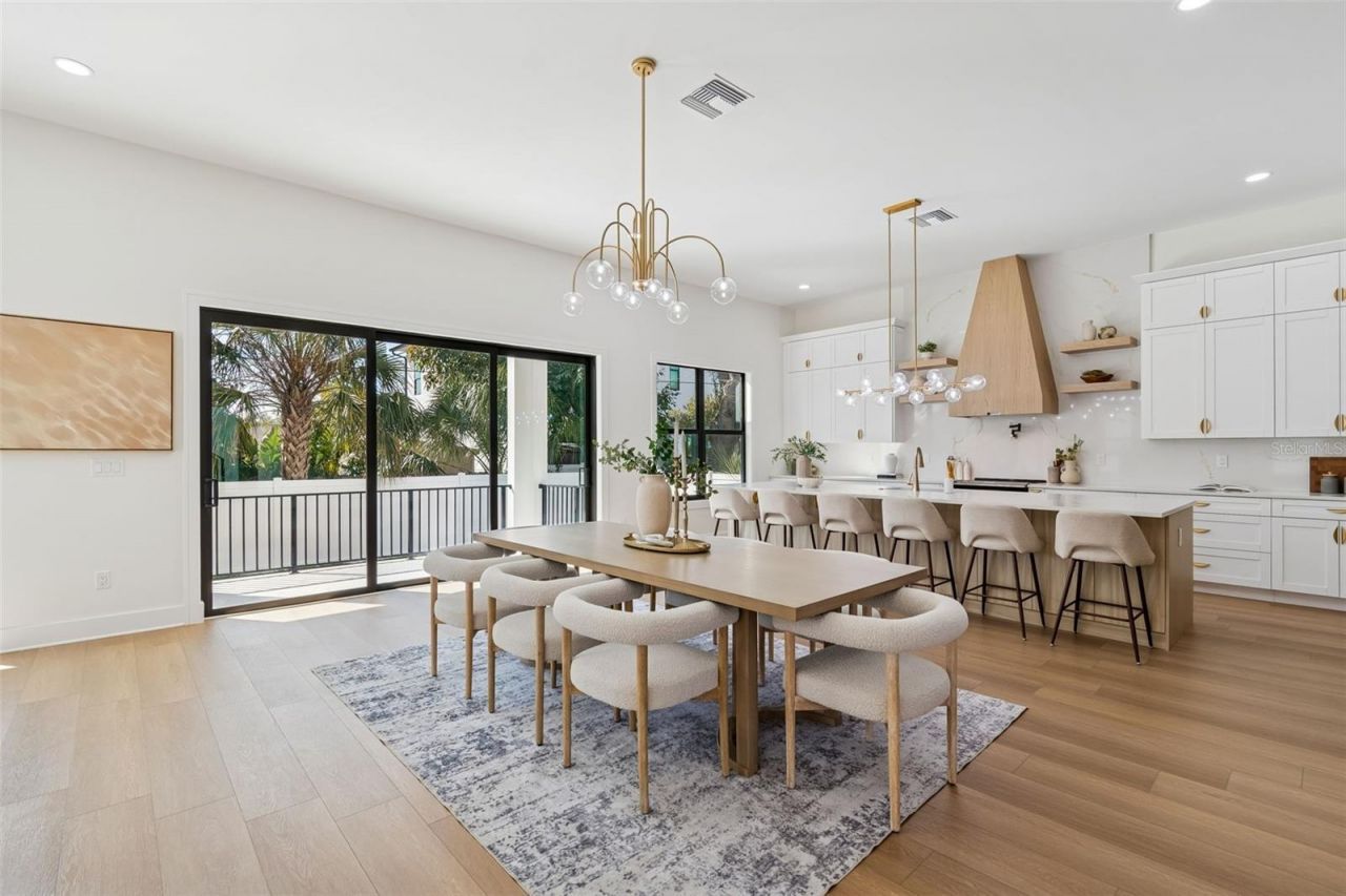 4714 W Leila Avenue, Tampa, FL 33616 Photo