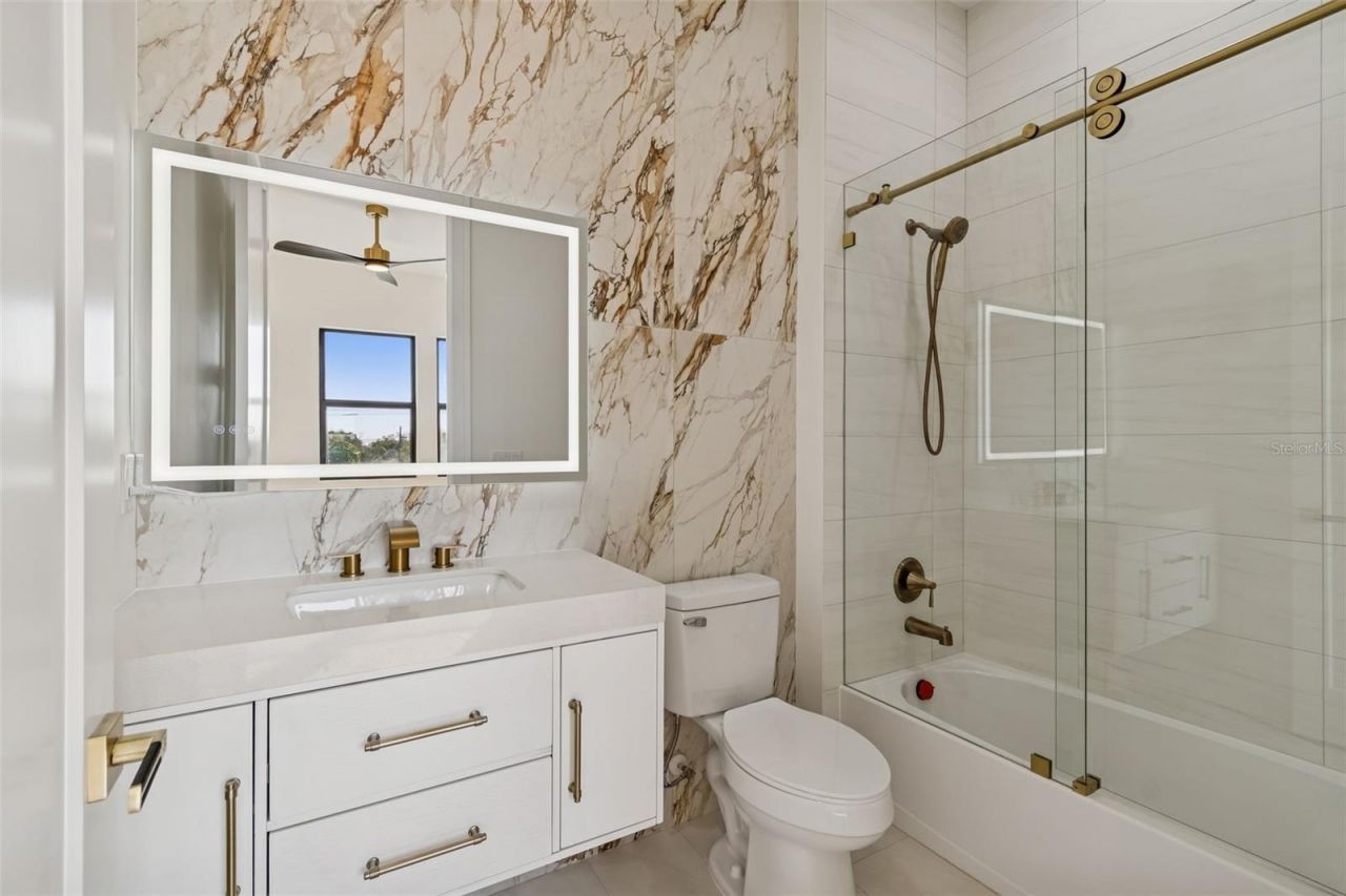 4714 W Leila Avenue, Tampa, FL 33616 Photo