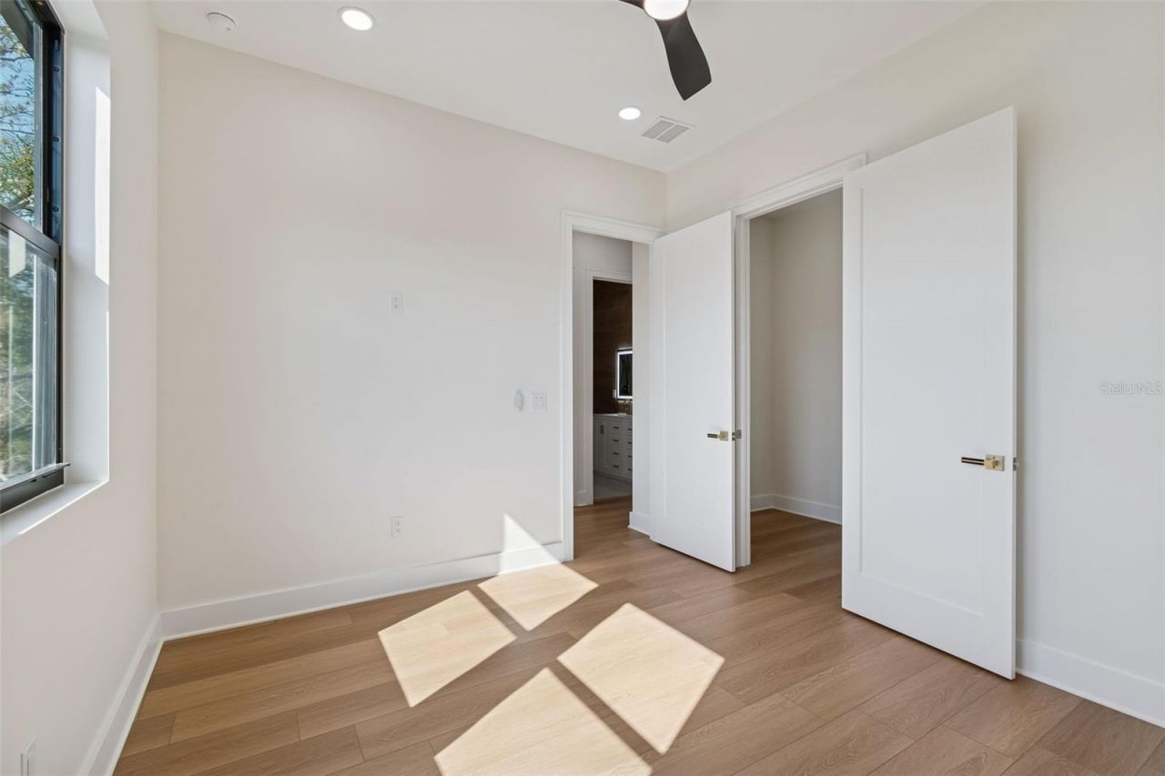 4714 W Leila Avenue, Tampa, FL 33616 Photo