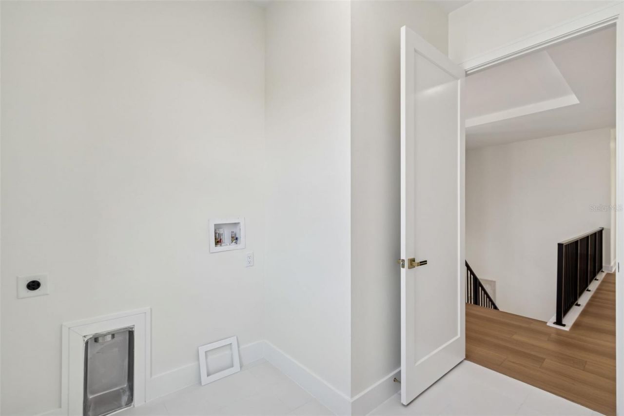 4714 W Leila Avenue, Tampa, FL 33616 Photo