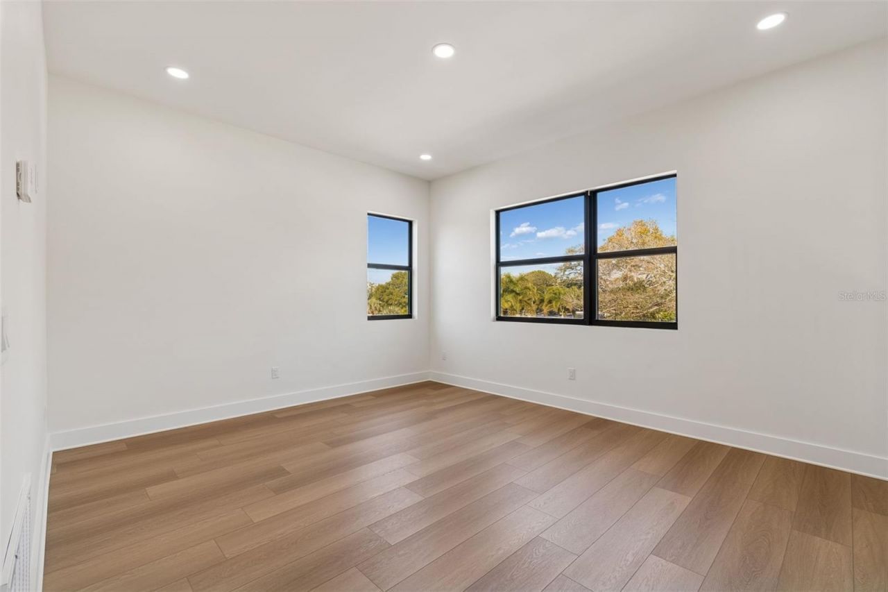 4714 W Leila Avenue, Tampa, FL 33616 Photo