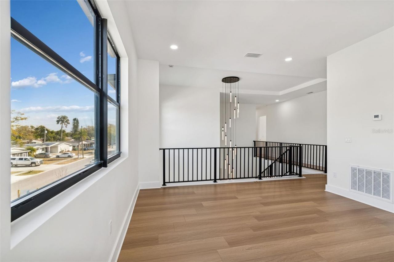 4714 W Leila Avenue, Tampa, FL 33616 Photo