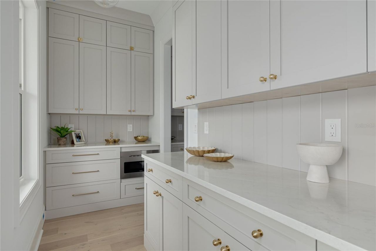 246 23rd Avenue Se, Saint Petersburg, FL 33705 Photo