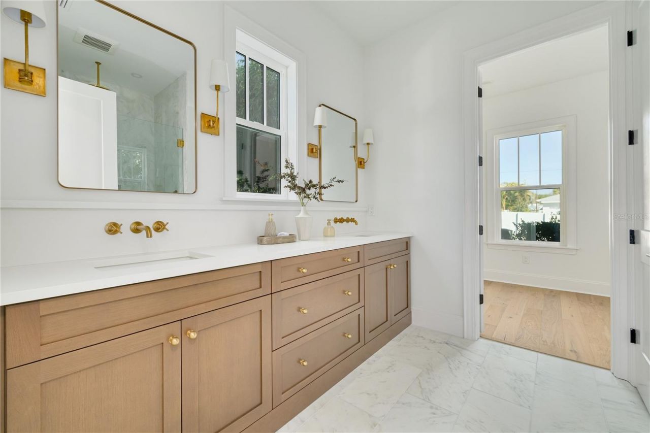 246 23rd Avenue Se, Saint Petersburg, FL 33705 Photo