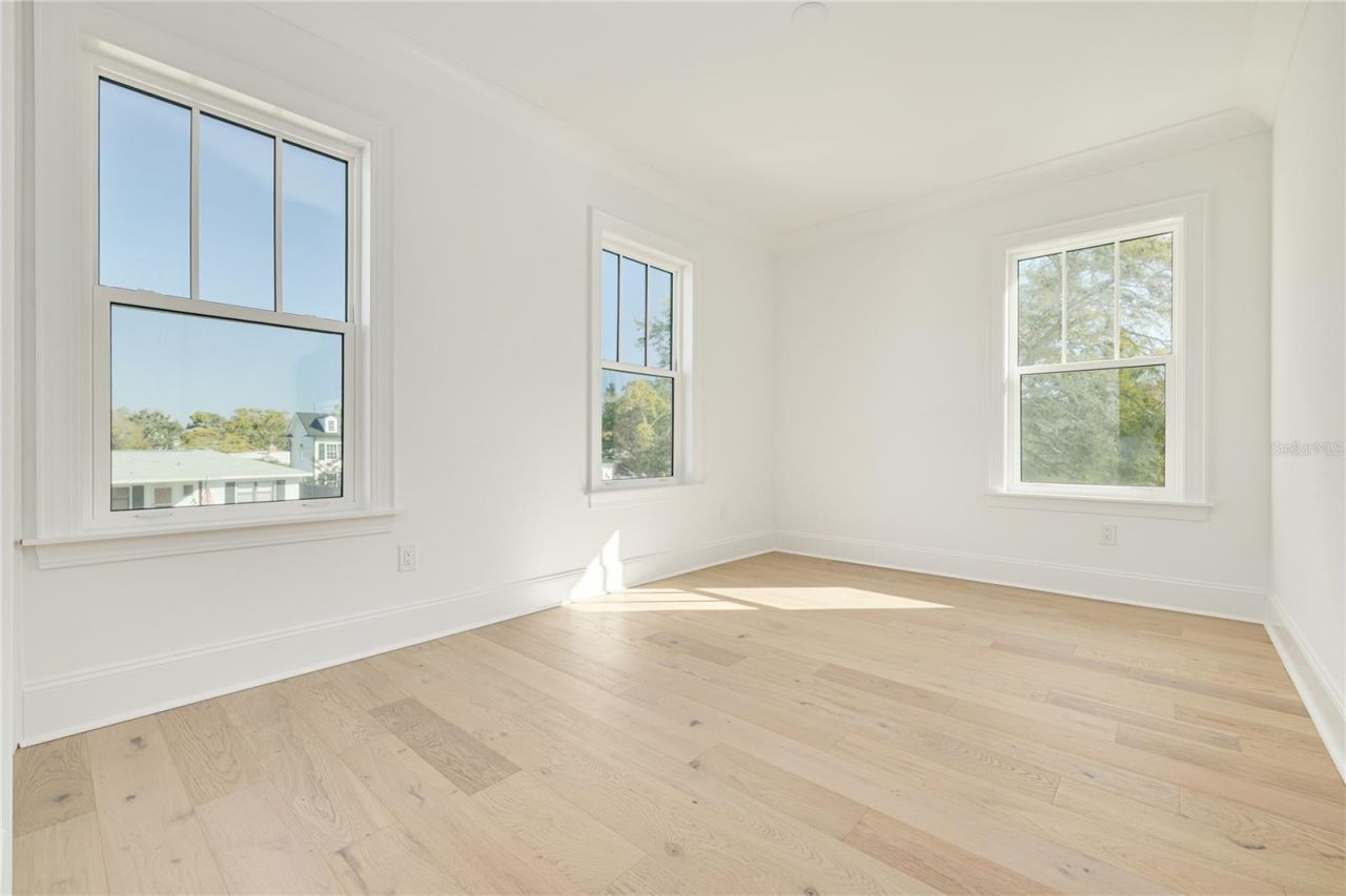 246 23rd Avenue Se, Saint Petersburg, FL 33705 Photo