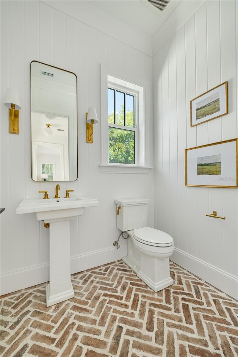 246 23rd Avenue Se, Saint Petersburg, FL 33705 Photo