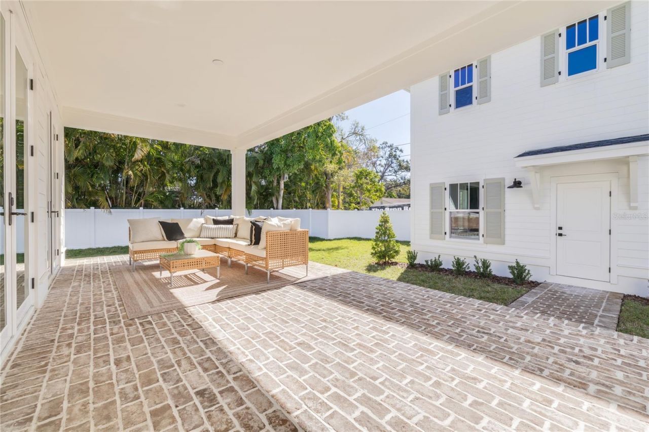 246 23rd Avenue Se, Saint Petersburg, FL 33705 Photo