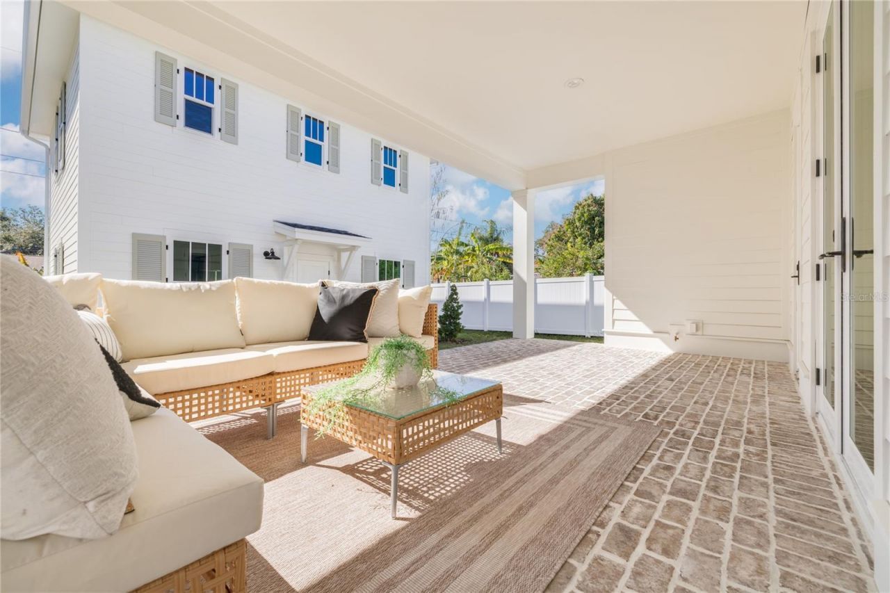 246 23rd Avenue Se, Saint Petersburg, FL 33705 Photo