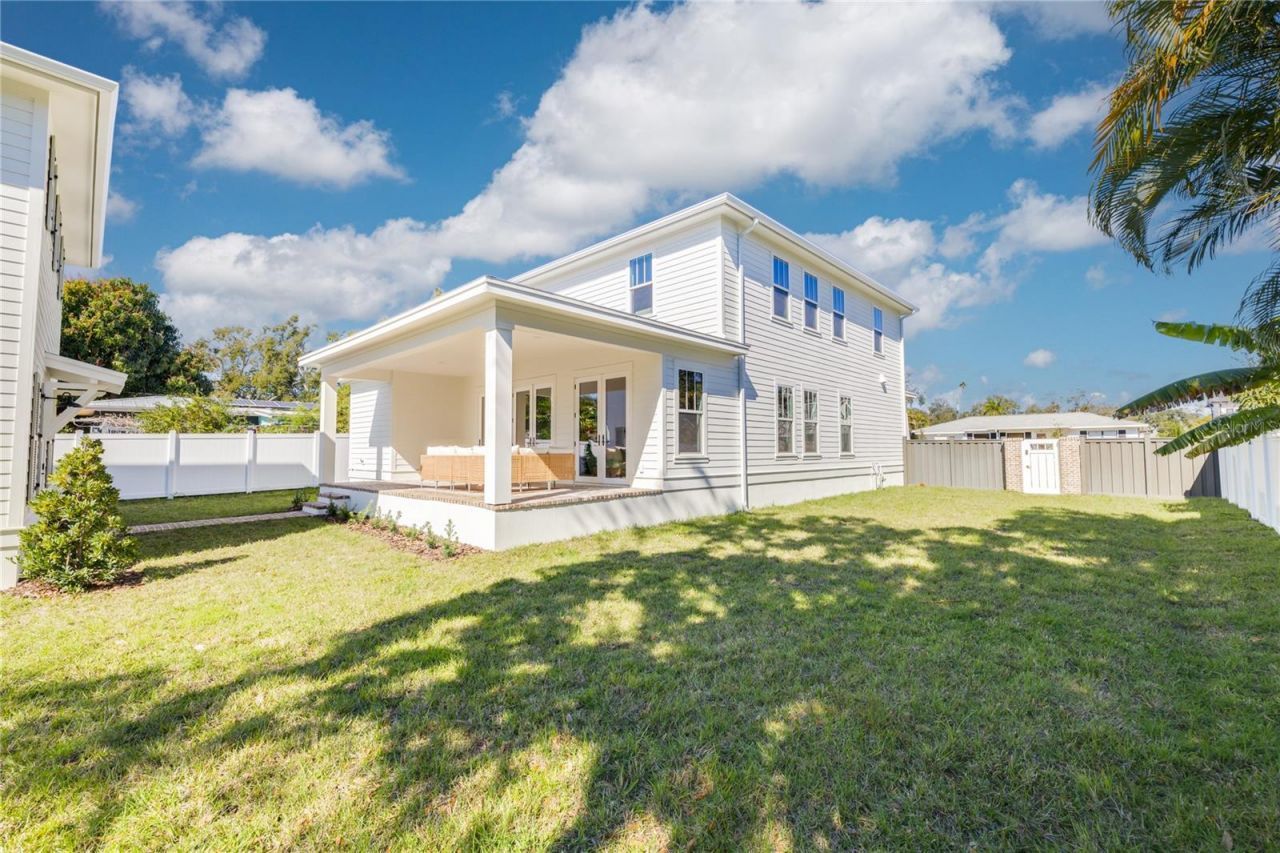 246 23rd Avenue Se, Saint Petersburg, FL 33705 Photo