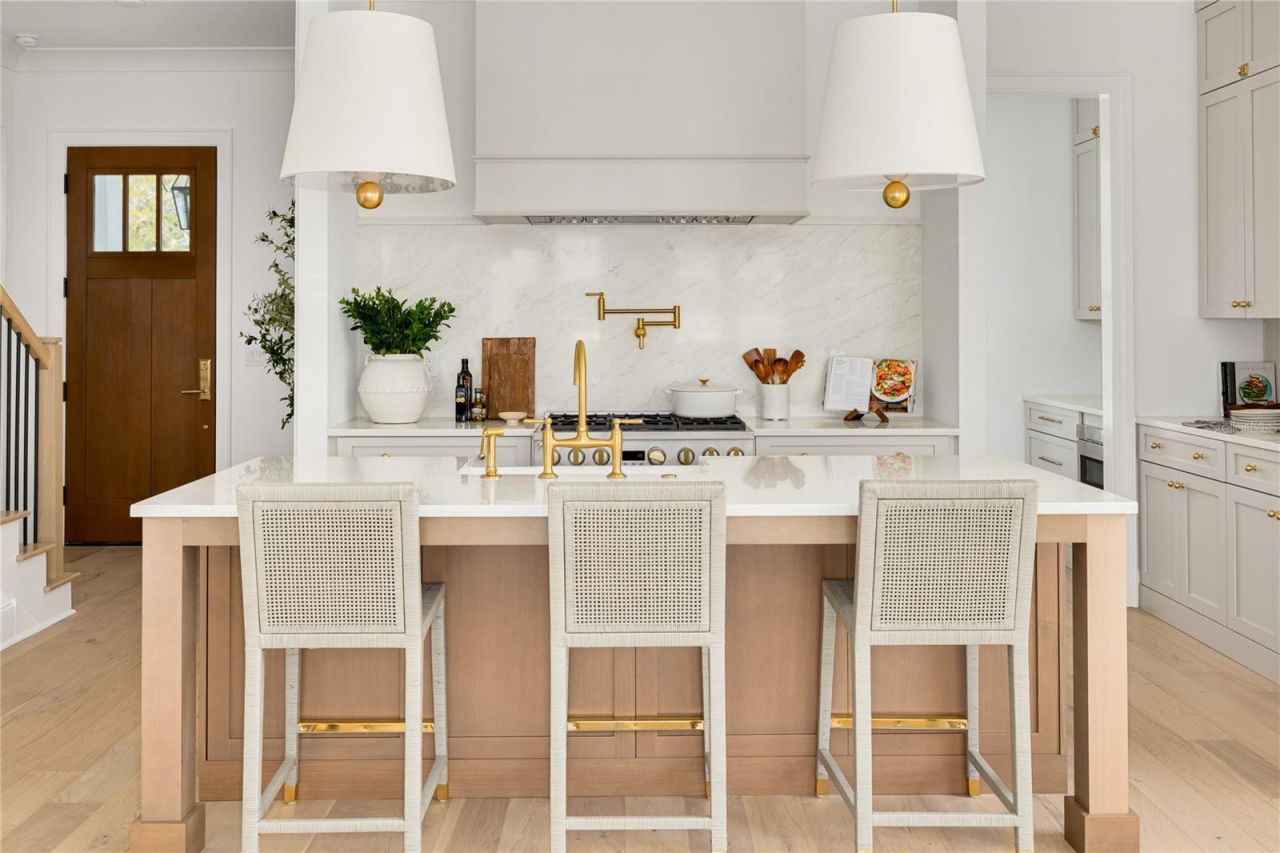 246 23rd Avenue Se, Saint Petersburg, FL 33705 Photo