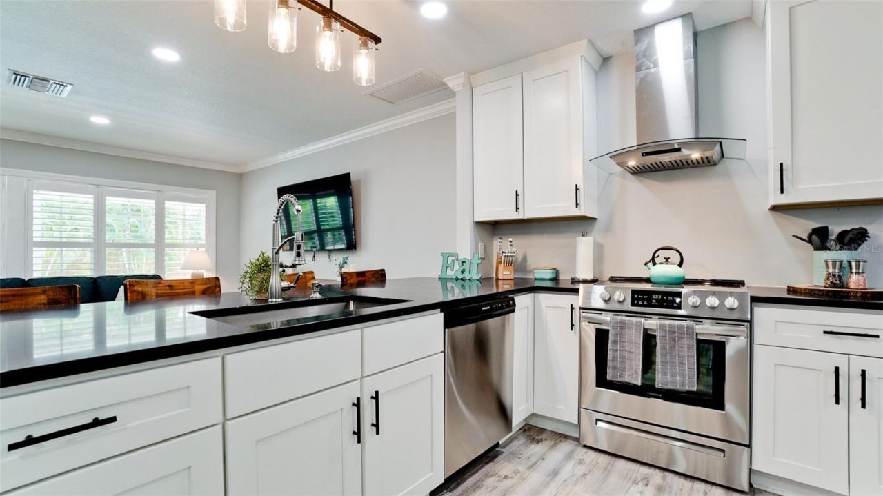 1511 21st Street W, Bradenton, FL 34205 Photo