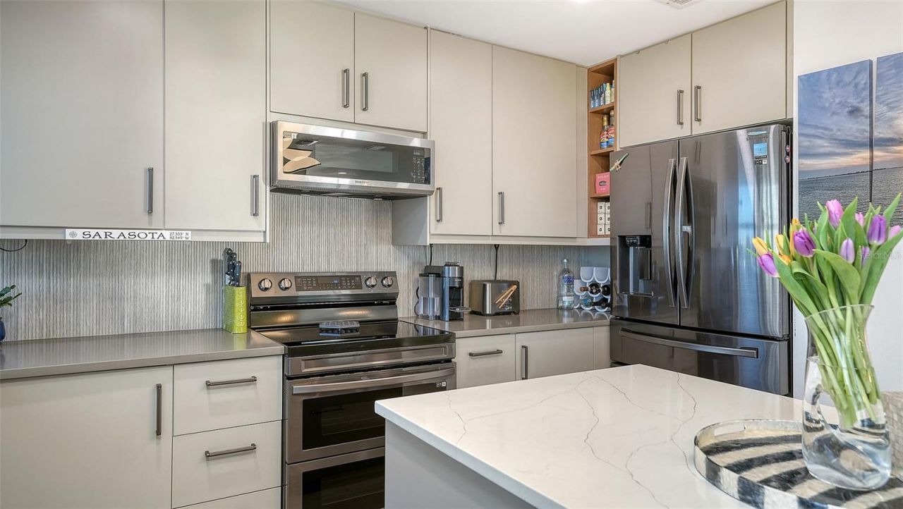 37 Sunset Drive, Unit 44, Sarasota, FL 34236 Photo