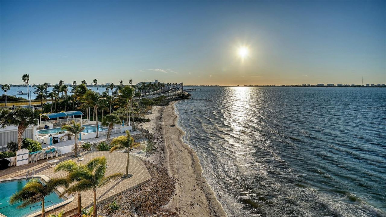 37 Sunset Drive, Unit 44, Sarasota, FL 34236 Photo