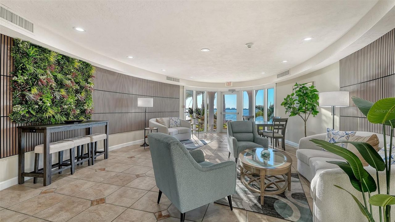 37 Sunset Drive, Unit 44, Sarasota, FL 34236 Photo
