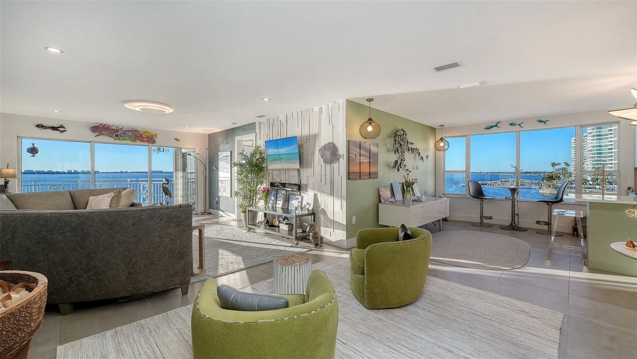 37 Sunset Drive, Unit 44, Sarasota, FL 34236 Photo