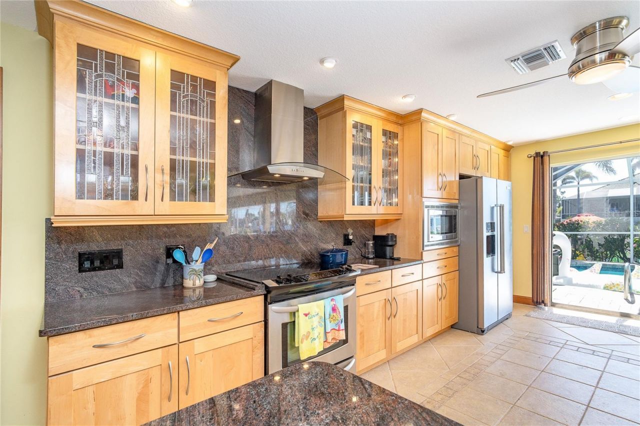 471 Capri Isles Court, Punta Gorda, FL 33950 Photo