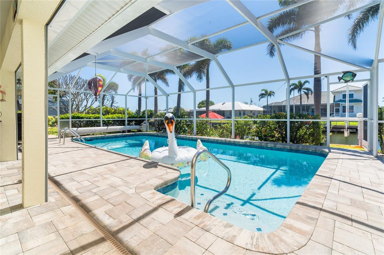 471 Capri Isles Court, Punta Gorda, FL 33950 Photo