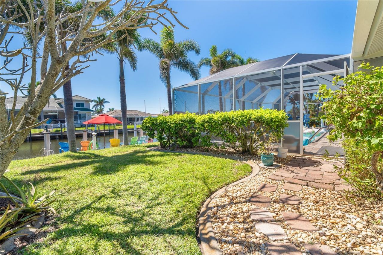 471 Capri Isles Court, Punta Gorda, FL 33950 Photo