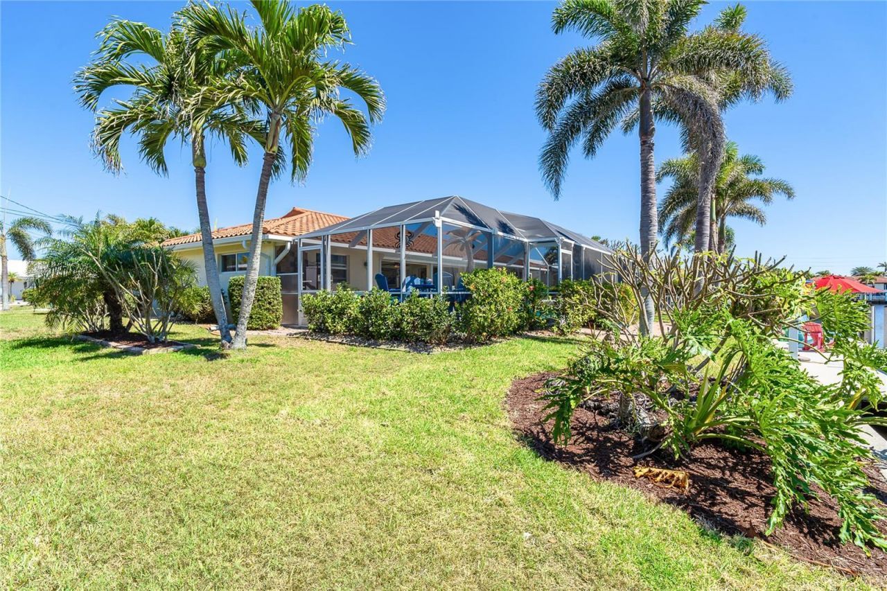 471 Capri Isles Court, Punta Gorda, FL 33950 Photo