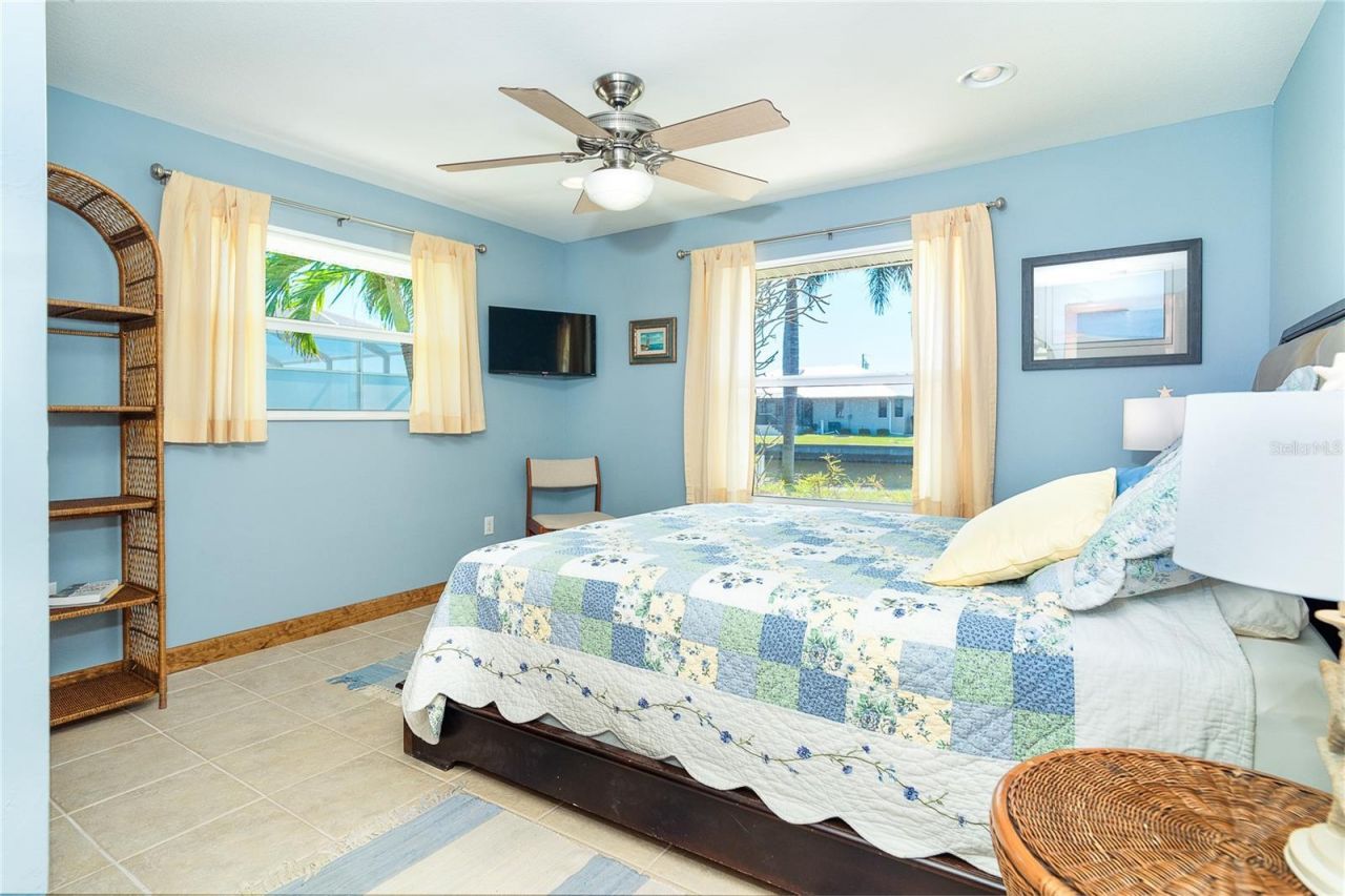 471 Capri Isles Court, Punta Gorda, FL 33950 Photo