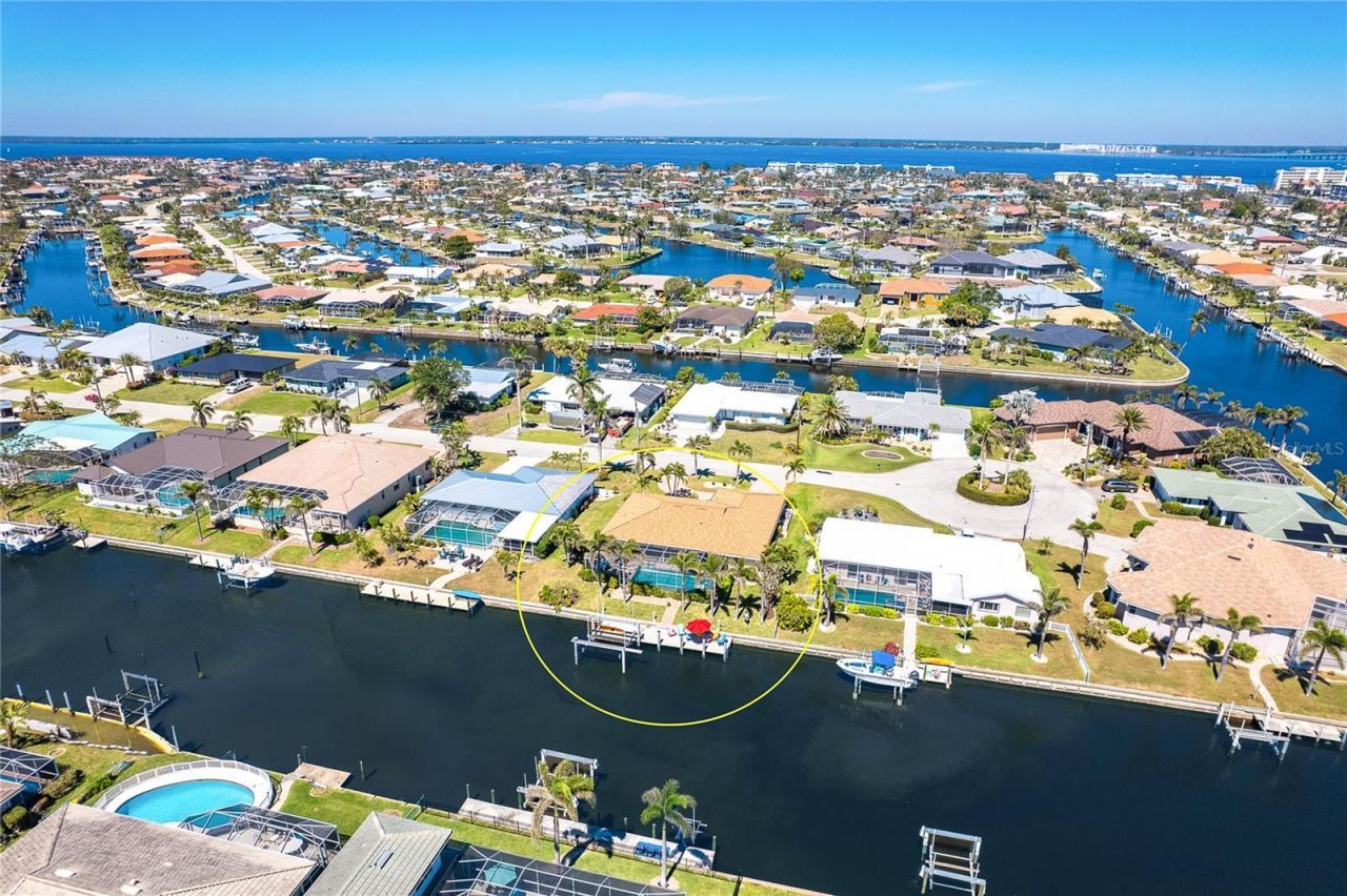 471 Capri Isles Court, Punta Gorda, FL 33950 Photo