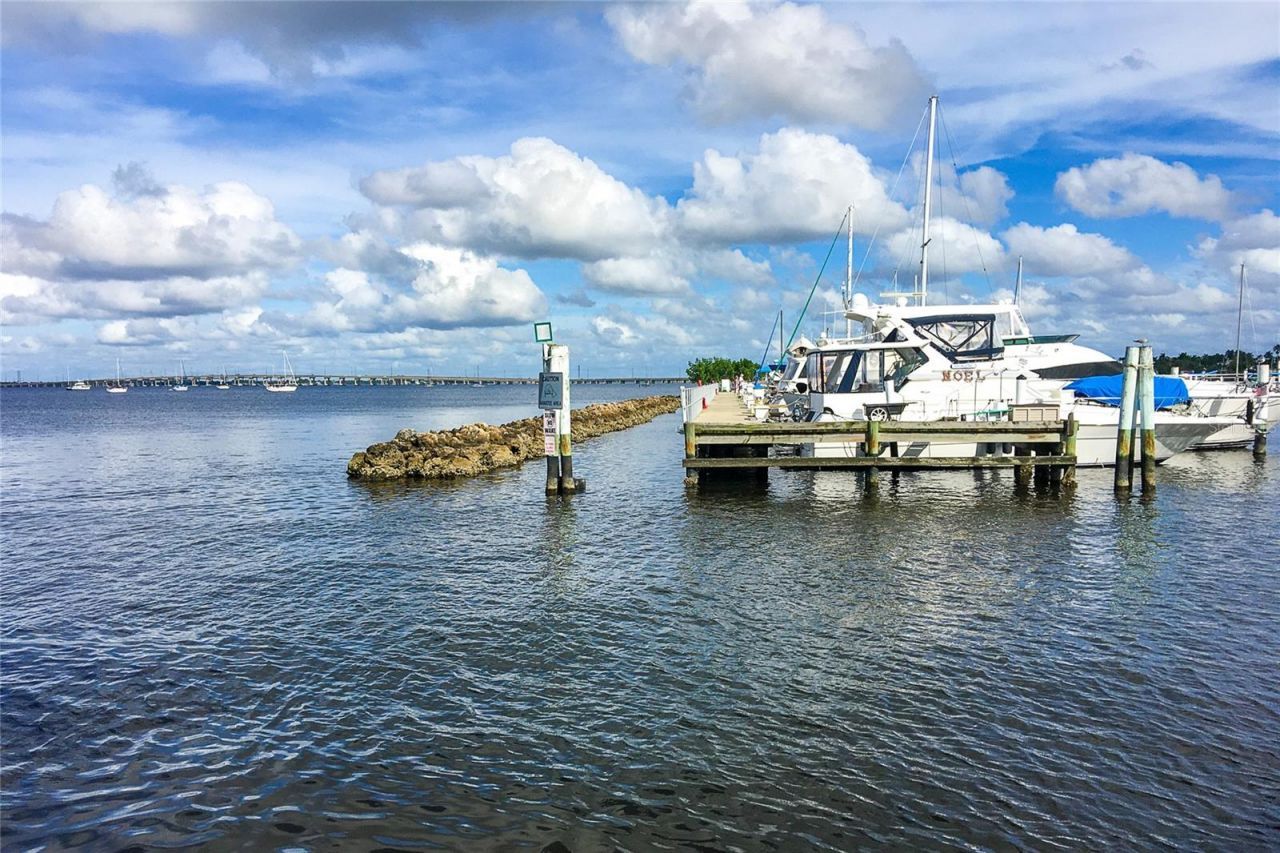 471 Capri Isles Court, Punta Gorda, FL 33950 Photo