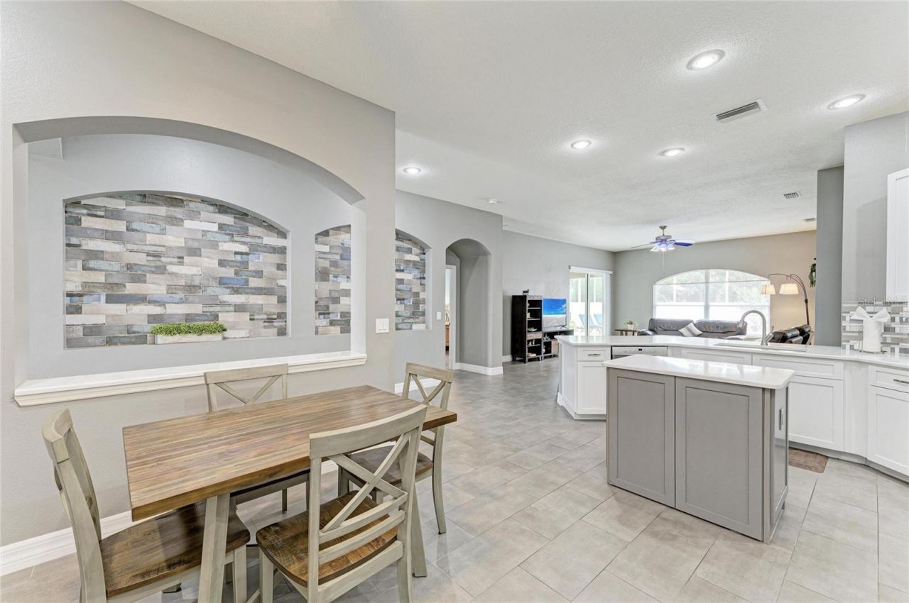 4966 Bookelia Circle, Bradenton, FL 34203 Photo