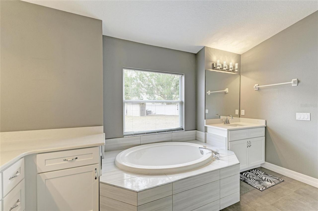 4966 Bookelia Circle, Bradenton, FL 34203 Photo