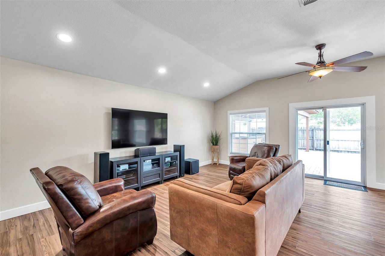 4815 Plantation Drive, Tampa, FL 33615 Photo