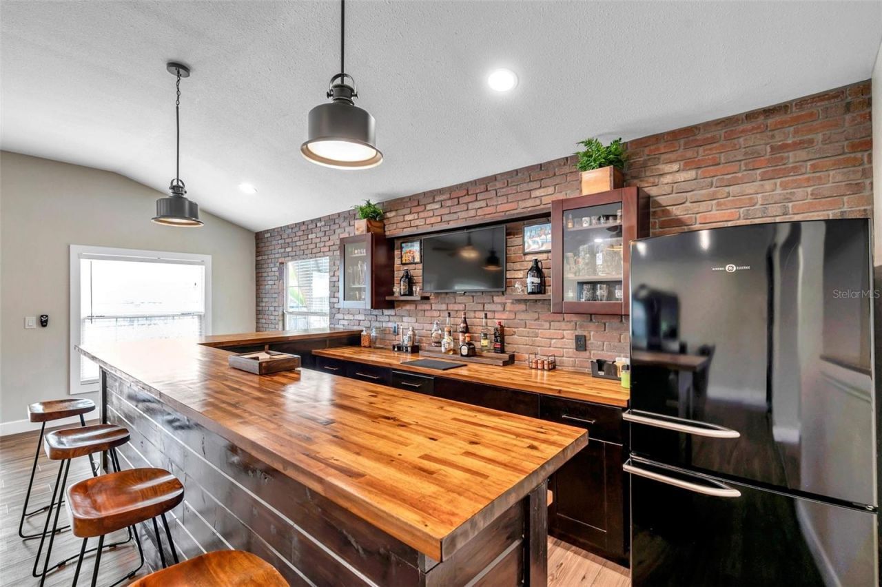 4815 Plantation Drive, Tampa, FL 33615 Photo