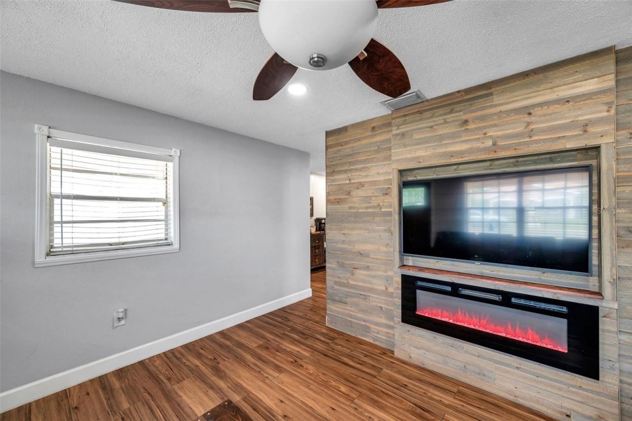 4815 Plantation Drive, Tampa, FL 33615 Photo