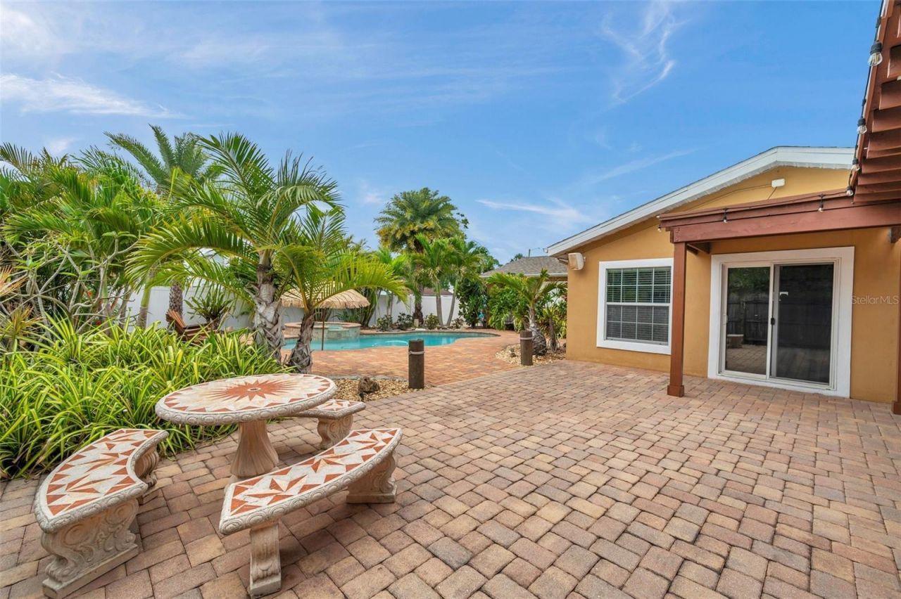 4815 Plantation Drive, Tampa, FL 33615 Photo