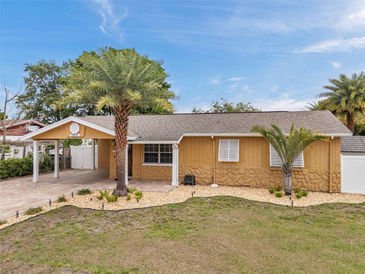 4815 Plantation Drive, Tampa, FL 33615 Photo