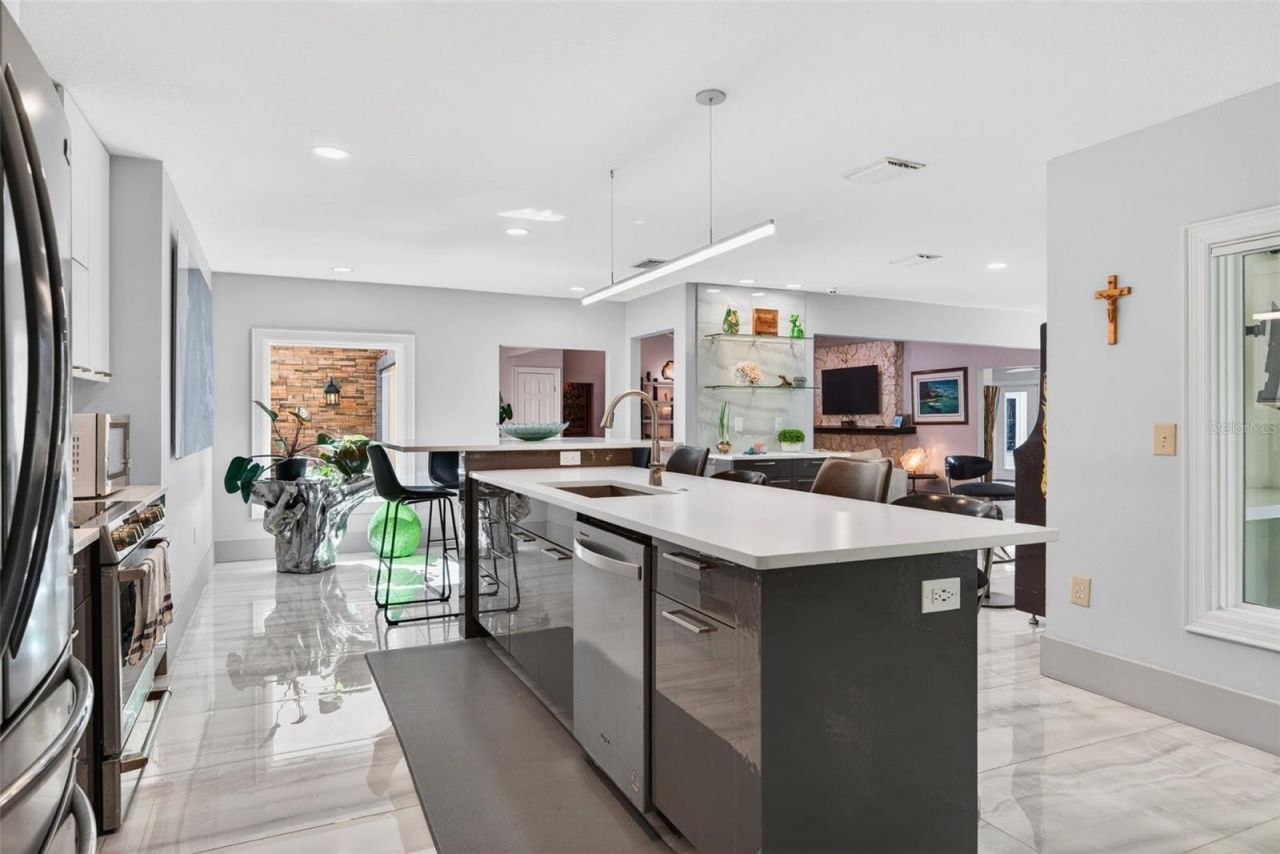 2392 Landings Circle, Bradenton, FL 34209 Photo