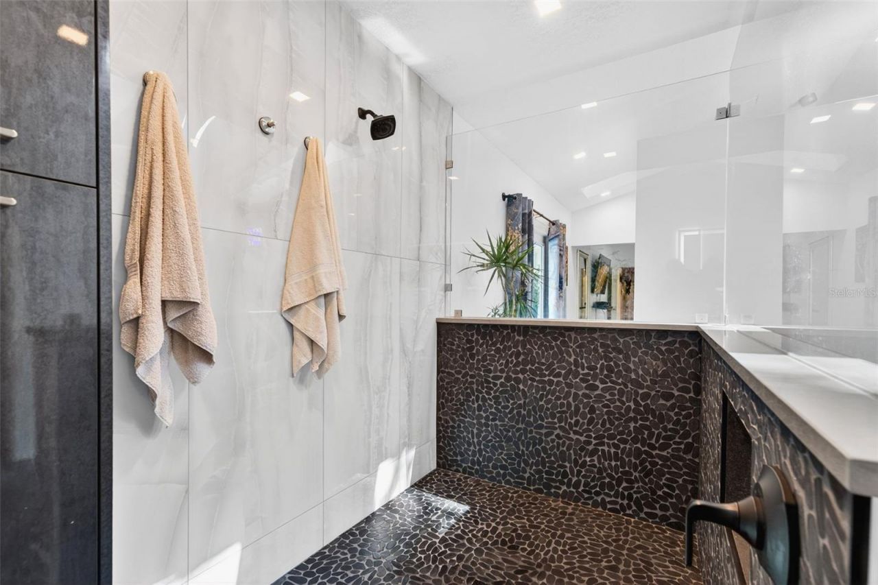 2392 Landings Circle, Bradenton, FL 34209 Photo