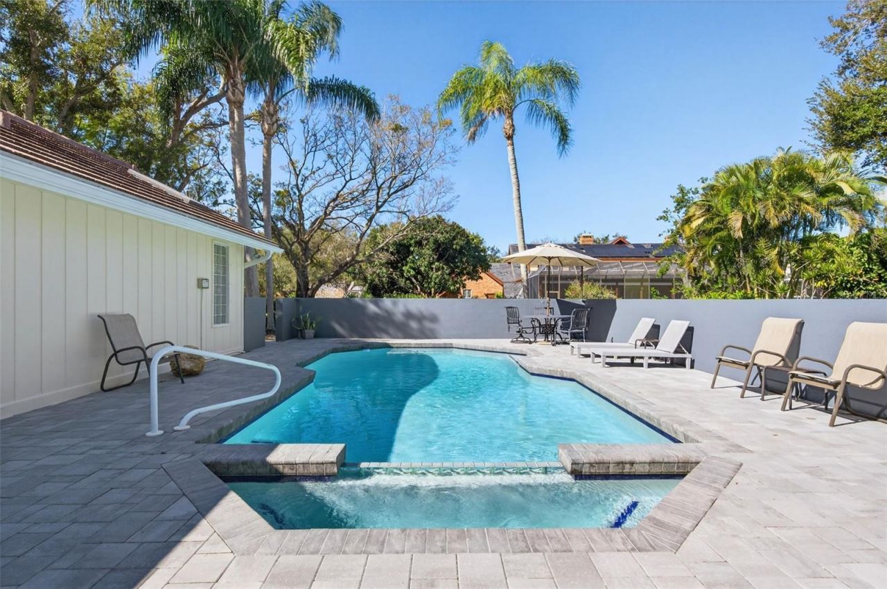 2392 Landings Circle, Bradenton, FL 34209 Photo