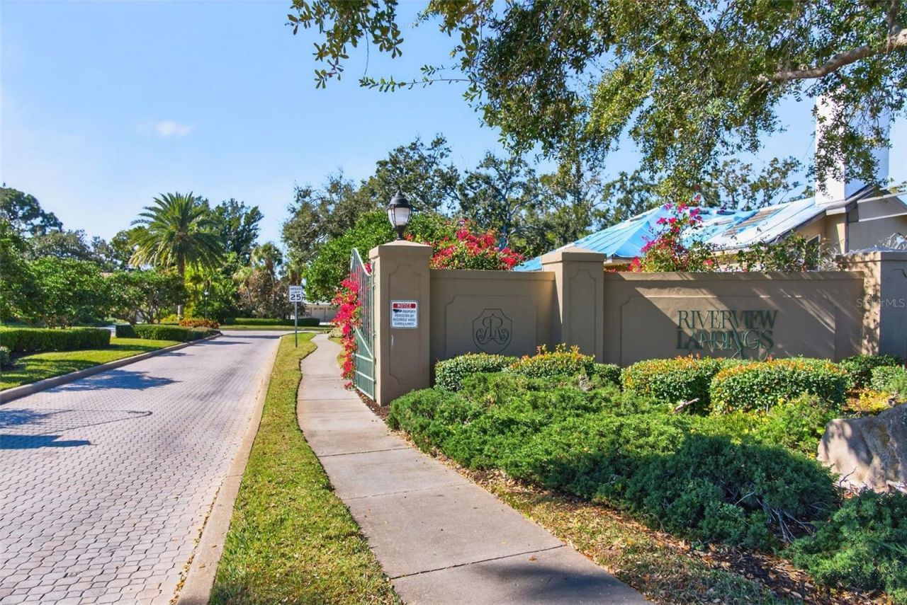 2392 Landings Circle, Bradenton, FL 34209 Photo