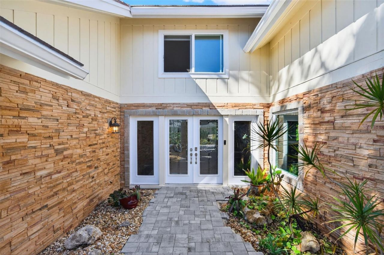 2392 Landings Circle, Bradenton, FL 34209 Photo