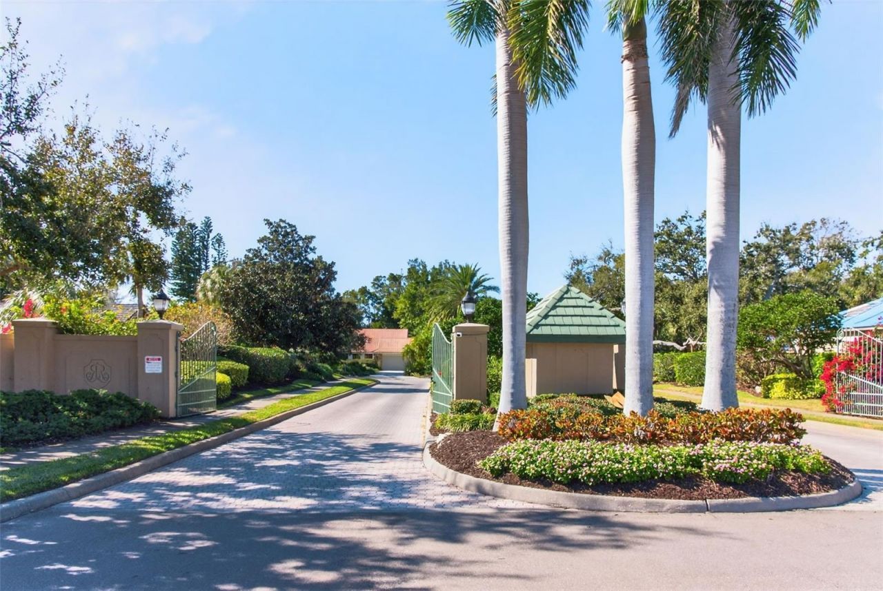 2392 Landings Circle, Bradenton, FL 34209 Photo